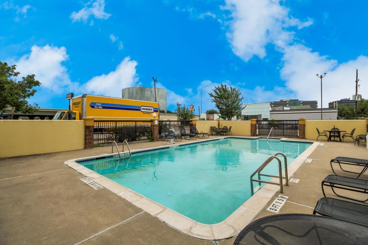 Otel Mainstay Suites 2*